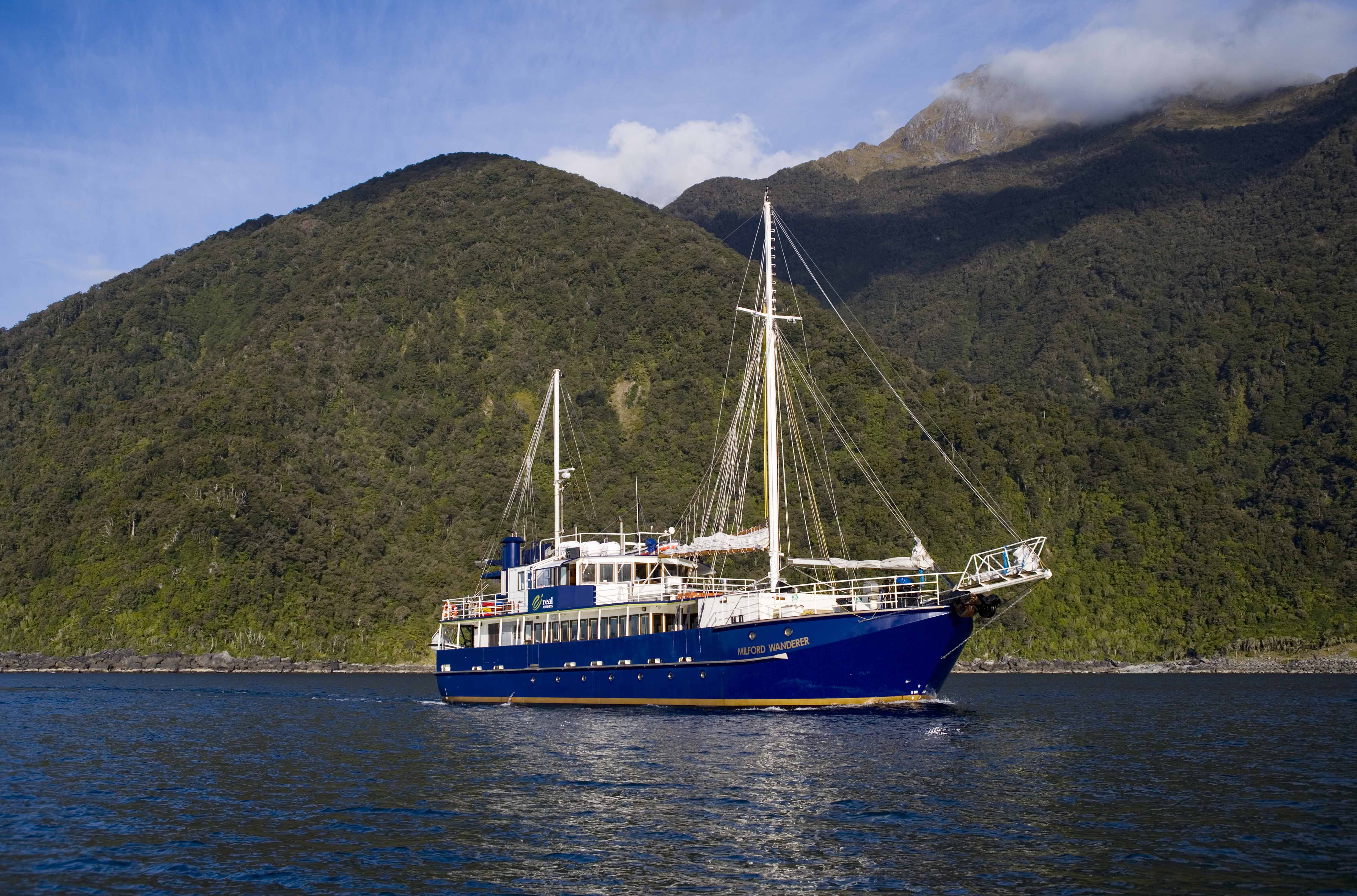 The Milford Wanderer in Dusky Sound
