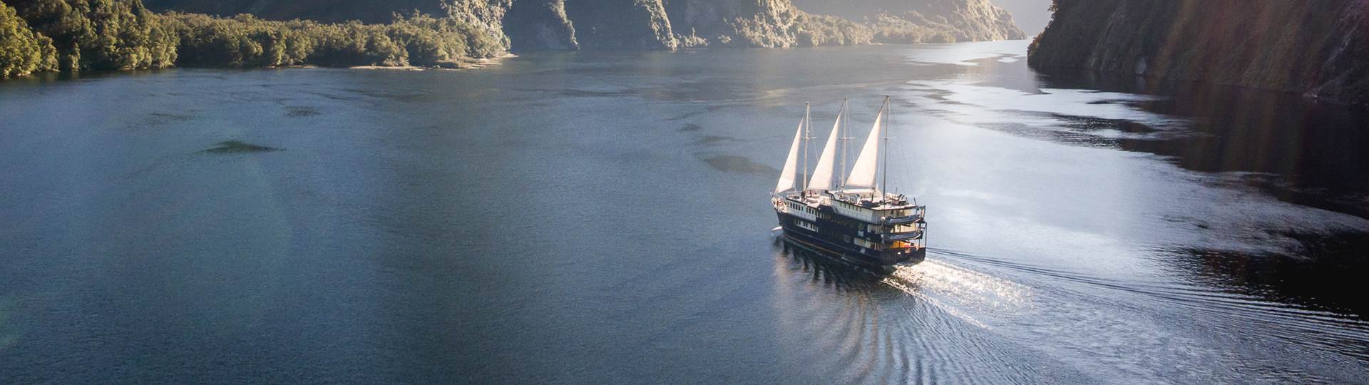 The Navigator Boat sails through Doubtful Sound