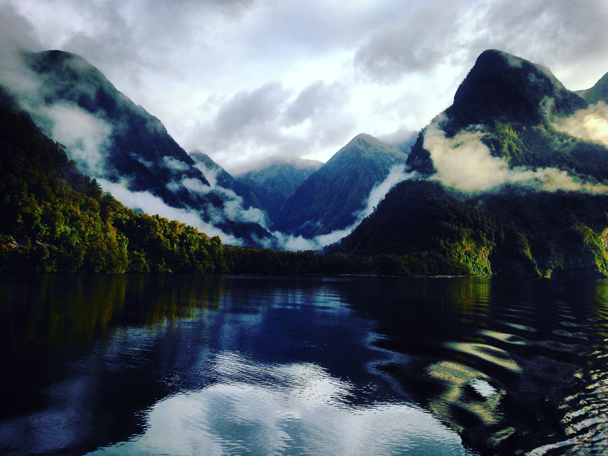 Lowwhanging clouds in Doubtful Sound