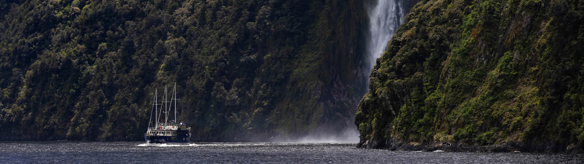 Get up close to the natural wonders of Milford Sound, as the Mariner takes you beneath cascading waterfalls and through dramatic fiord landscapes.